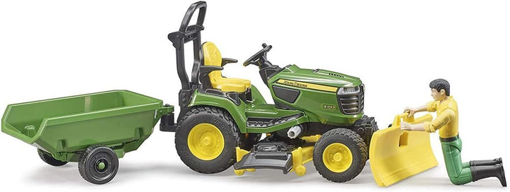 09824 Bworld John Deere Lawn Tractor W Trailer and Gardener