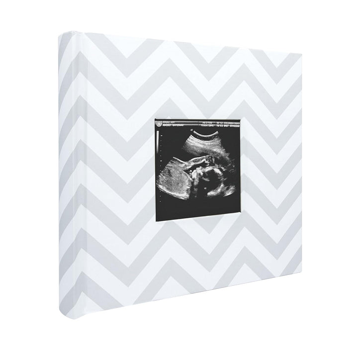 Baby Photo Album, Keepsake Book for New and Expecting Parents, Gender-Neutral Baby Accessory, Ideal Gift for Baby Shower, Holds 200 Pictures, Gray and White Polka Dot