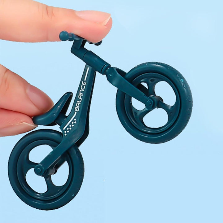 Mini Finger Mountain Bike, Desktop Decoration Cycling Figure, Random Colour, Small Mountain Cycling Figure Finger Playing
