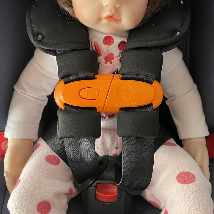 Universal Child Car Seat Chest Harness Clip Universal Safer Belt Clip Buckle Lock Stroller Chest Clip Adjustable Guard for Baby and Kids (Black)