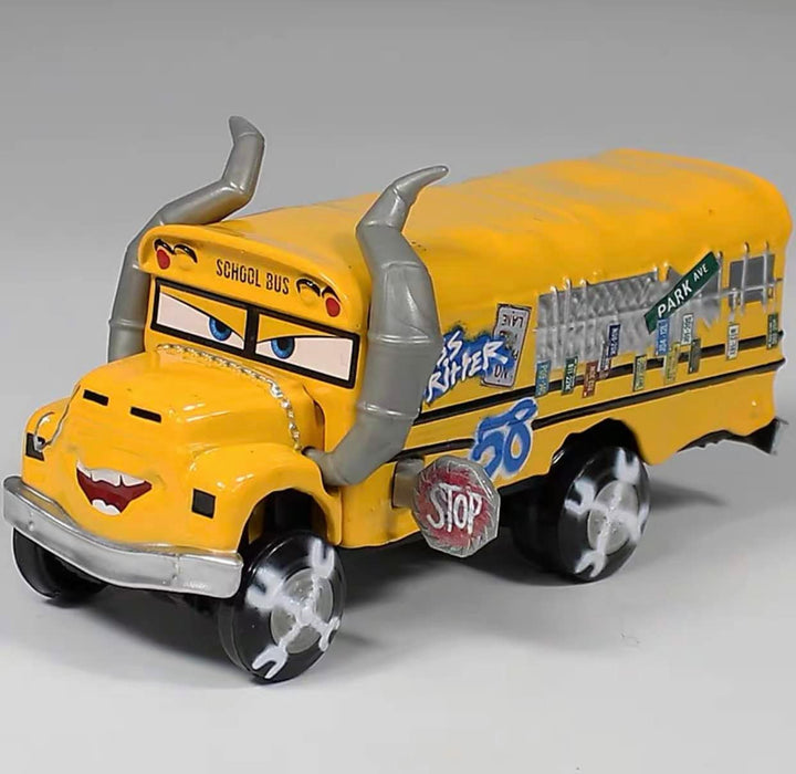 12 Styles Movie Cars 3 Black Storm Jackson Lightning Mcqueen Curz Mater Giant Wheels Cars 1：55 Diecast Vehicles Toys Set Children Car Toy (Big Foot Ambulance)