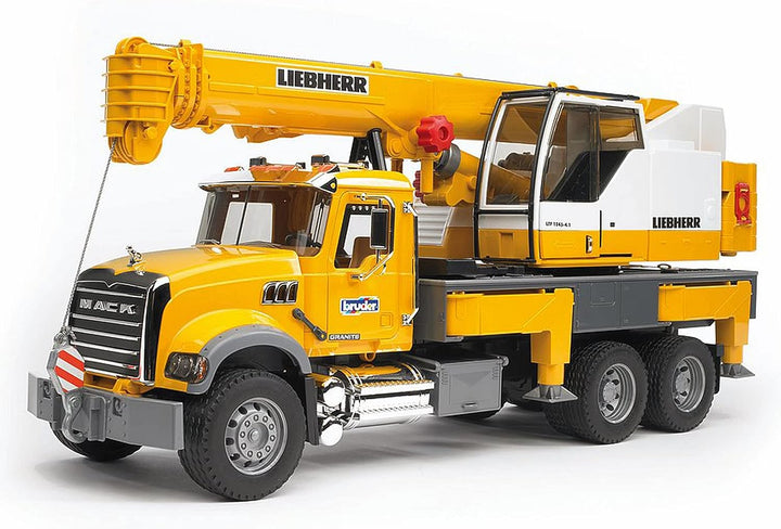 02818 Mack Granite Liebherr Crane Truck