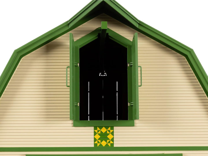 John Deere Plug Expand Play Barn with Movable Hay Crane