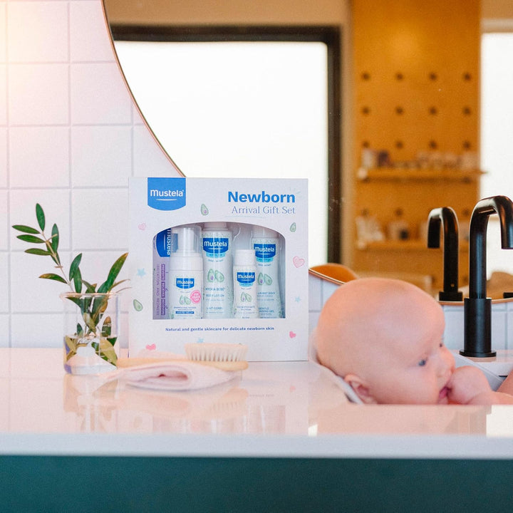 Newborn Arrival Gift Set - Baby Skincare & Bath Time Essentials - Natural & Plant Based - 5 Items Set