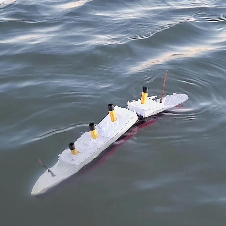 Titanic Submersible Model by  Dual Action Floating or Breaking/Sinking Model, Slowsinking,Kid Tested & Approved