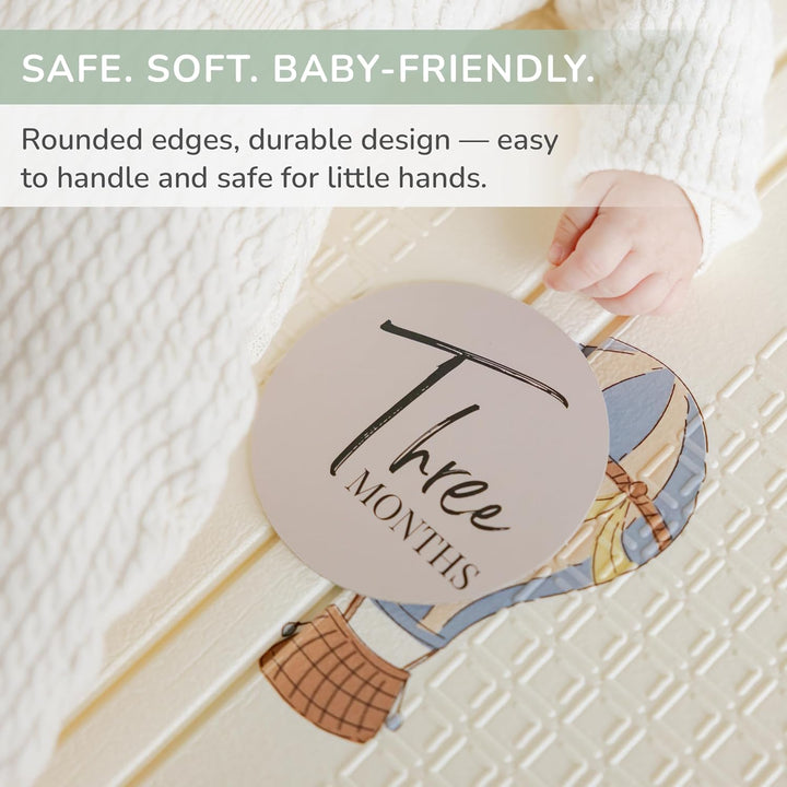 ® Baby Monthly Milestones, Monthly Milestone Signs, Baby Announcement, Baby Age Milestone Keepsakes and Photo Props