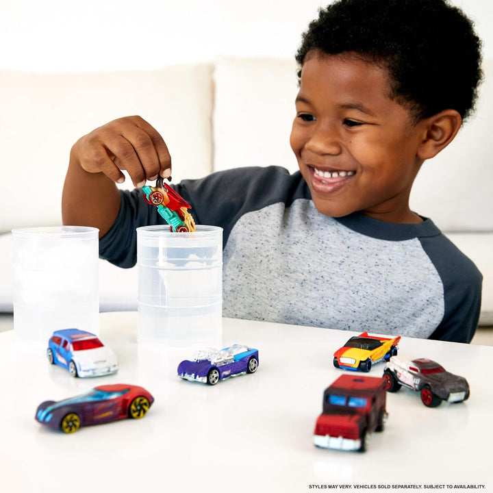 Toy Car, 1:64 Scale Color Shifters Vehicle with Repeat Color Change in ICY Cold or Very Warm Water (Styles May Vary)
