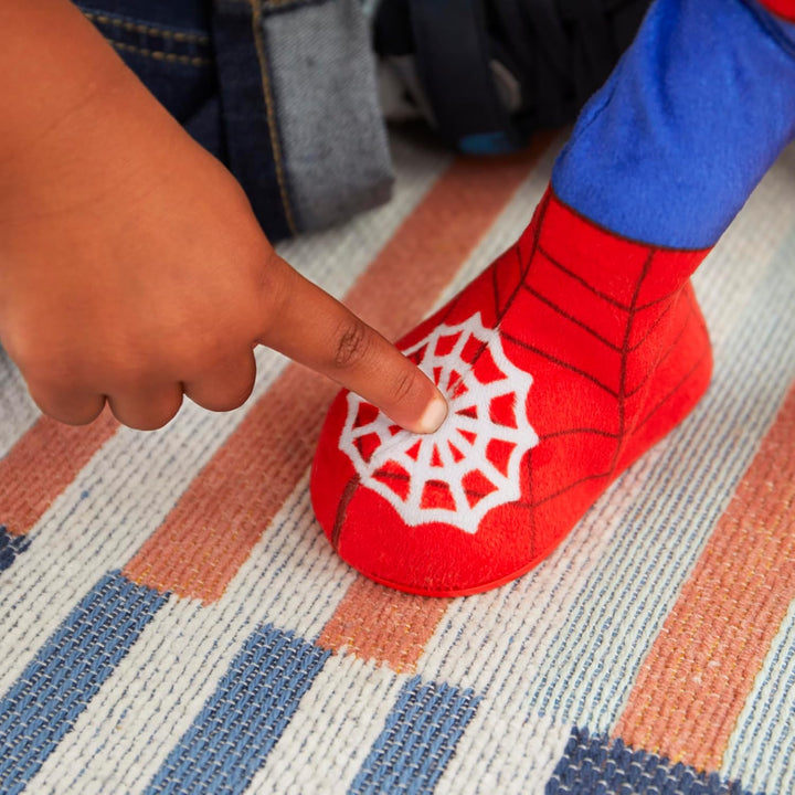 Marvel Dance 'N Crawl Spidey, Interactive Plush Toy with 20 Phrases & Sounds, 2 Songs, Super Hero Toys for Kids 3 & Up