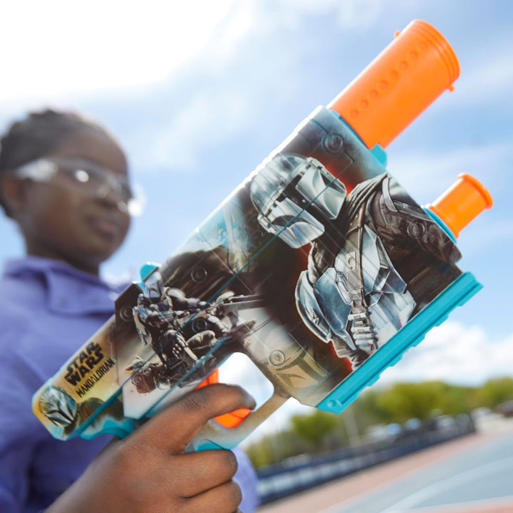 Star Wars the Mandalorian Dart Blaster, 12 Elite Darts, Internal Clip, Toy Foam Blasters for 8 Year Old Boys & Girls & Up