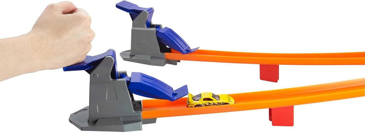Track Set Super Speed Blastway Playset, Dual-Track Racing for 1 or 2 Players, Includes 1:64 Scale Toy Car