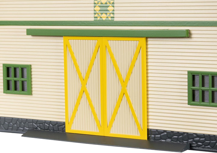 John Deere Plug Expand Play Barn with Movable Hay Crane