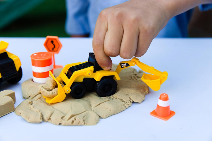 Construction Toys, Dig N' Build Dirt Playset with 10 Oz of Compound, 2 Little Machine Vehicles, Ages 3+
