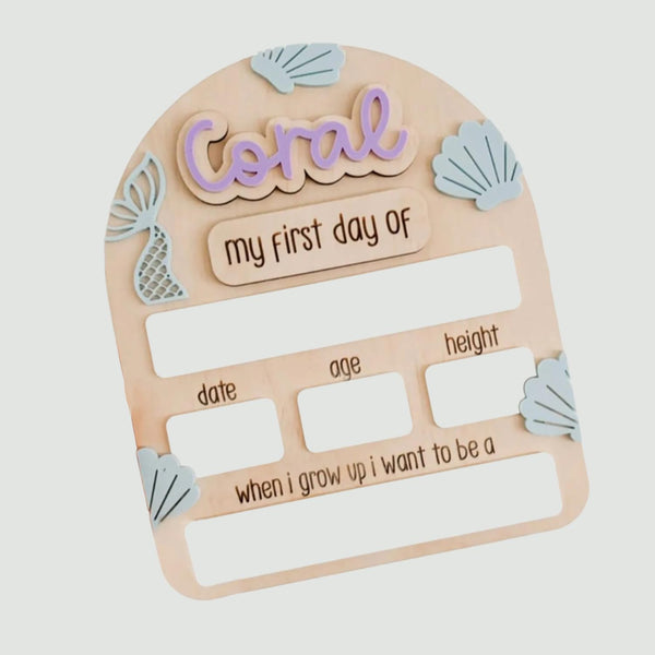 Personalized First and Last Day of School Chalkboard Sign, Custom Back to School Board for Kindergarten, Fun and Memorable, Perfect for Capturing Special Moments