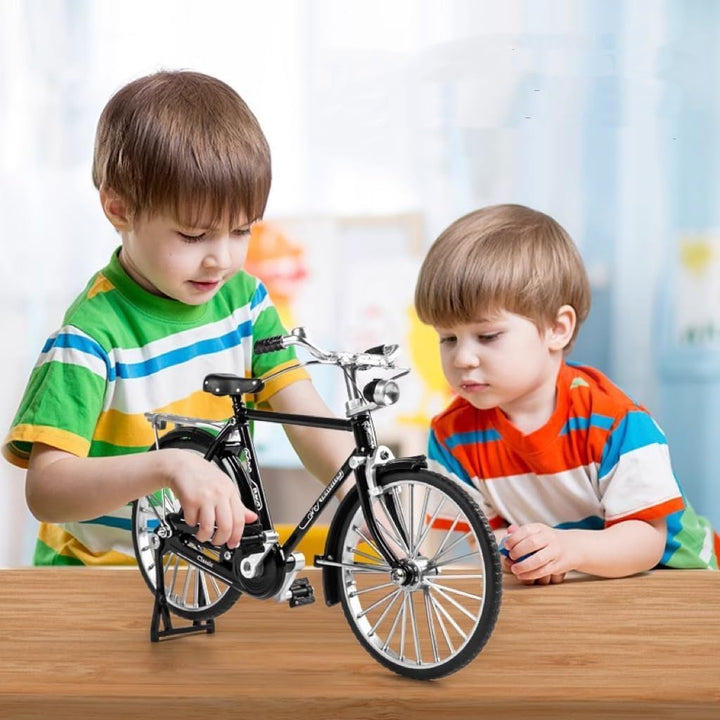 DIY Bicycle Model Scale Kits, 1:10 Simulation DIY Retro Bicycle Model Ornament for Kids. with Inflatable Tube and Briefcase, Simulation Mini Bicycle Model Scale DIY Kit Assembly Bicycle Model 51Pcs
