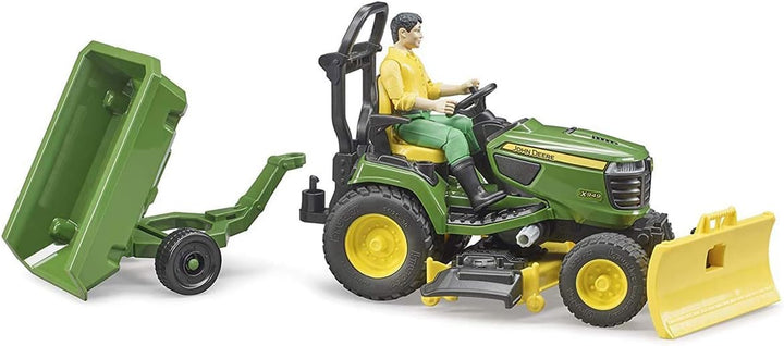 09824 Bworld John Deere Lawn Tractor W Trailer and Gardener