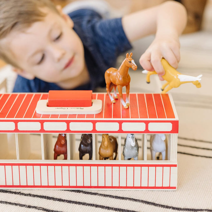 Take-Along Show-Horse Stable Play Set with Wooden Stable Box and 8 Toy Horses