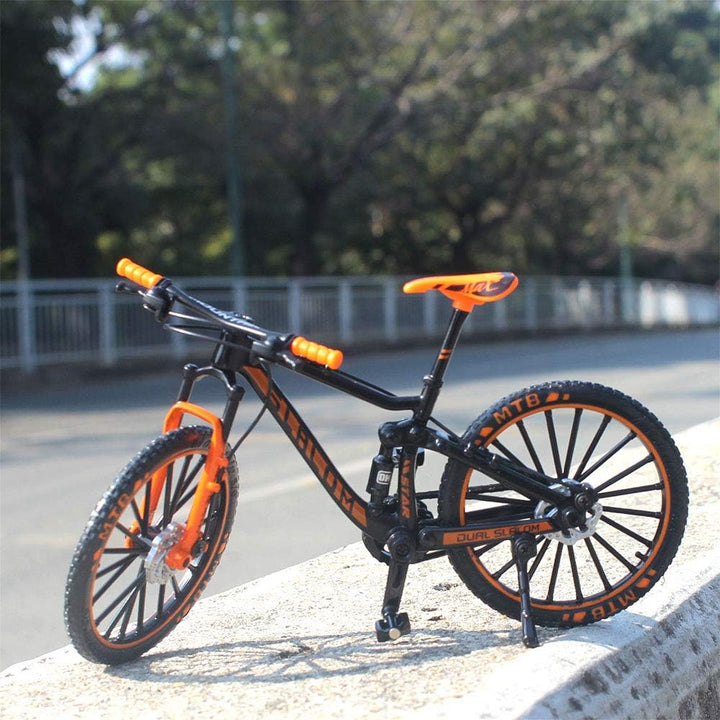 Alloy Mountain MTB Bicycle Ornament Model Bike Cake Topper Racing DH Bike Mountain Finger Bicycle Toy Mini XC Bicycle Vehicles Party Decorations Crafts for Home (Black Orange)