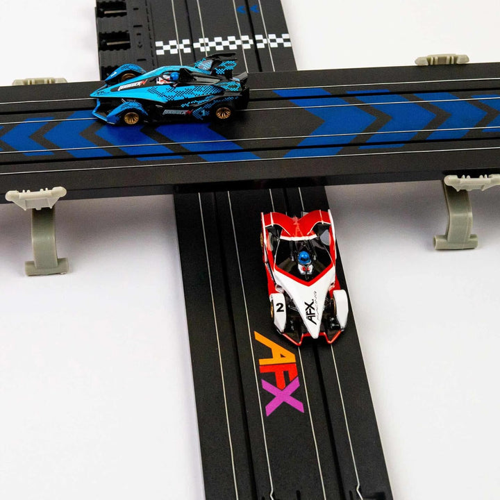 /Racemasters Infinity Set 22033 HO Slot Racing Cars