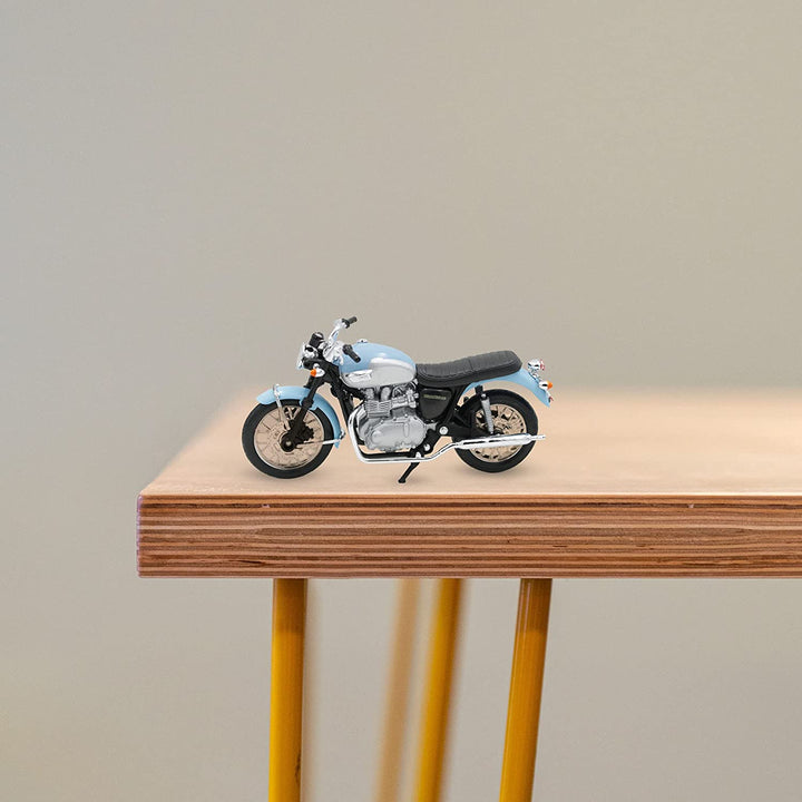 Die Cast Motorcycle Yellow Suzuki DR-Z400S, 1:18 Scale