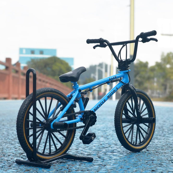 Mini Diecast Finger Bike Extreme Sports BMX Finger Bicycle Toys Game Set for Kids and Adults, Metal Bike Model Collections Decoration Cool Boy Toy (BMX Blue)
