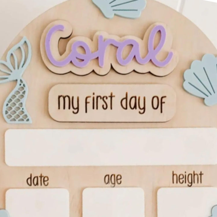 Personalized First and Last Day of School Chalkboard Sign, Custom Back to School Board for Kindergarten, Fun and Memorable, Perfect for Capturing Special Moments