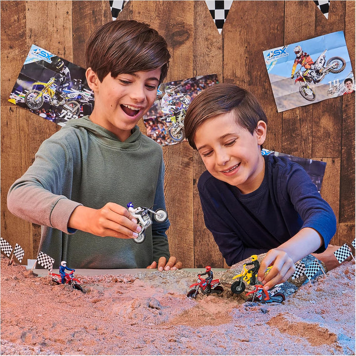 , Authentic 5-Pack of 1:24 Scale Die-Cast Motorcycles with Rider Figure, Toy Moto Bike for Kids and Collectors Ages 3 and Up