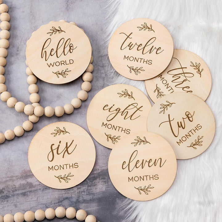 Baby Monthly Milestone Cards Sign - 7 Double Sided Animals Marker Wooden Circles Discs Newborn Photography Prop, Pregnancy Journey Birth Announcement Sign Baby Boy and Girl Gift Sets