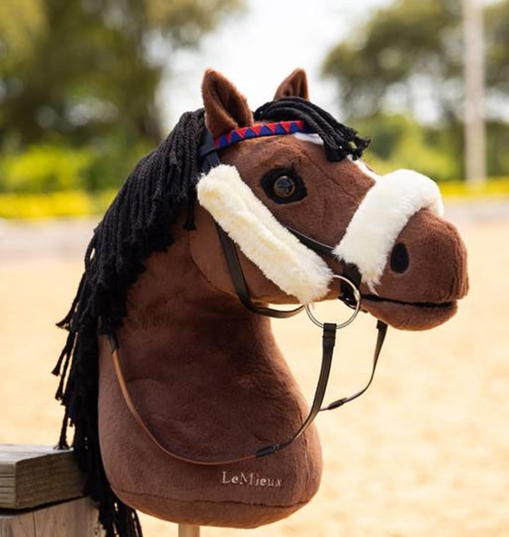 Hobby Horse Chancer - Racing Bay Thoroughbred - Realistic Head - Perfect for Kids