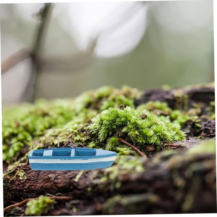 10Pcs Collectible Scale Mini Yacht Resin Model Boat for Decor Playset and Nautical Model for Home and Bath Display