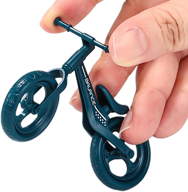 1Pc Random Color Small Finger Cycling, Small Mountain Cycling Figure Finger, Finger Bikes Scooter Tiny Toy, Small Mountain Cycling Figure Finger Playing Toy, Desktop Decoration