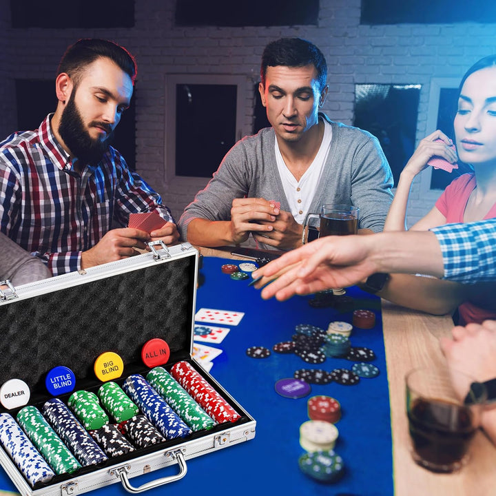 Blackjack Casino Game Set, Include 300 Poker Chips, Casino Felt 1 Automatic Card Shuffler 6 Deck Dealer Shoe Discard Holder Tray Aluminum Case for Texas Holdem Blackjack Poker(Blue)