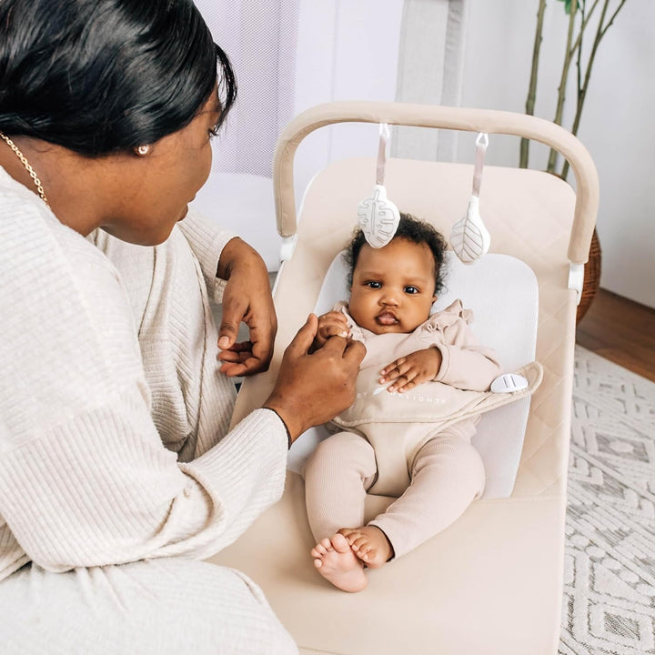 Alpine Deluxe Portable Bouncer, Infant, 0-6 Months, 100% GOTS Certified Cotton Fabrics, Organic Oat