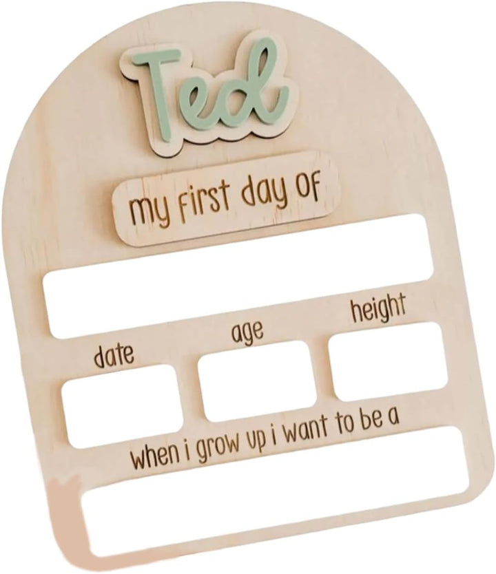 Personalized First and Last Day of School Chalkboard Sign, Custom Back to School Board for Kindergarten, Fun and Memorable, Perfect for Capturing Special Moments