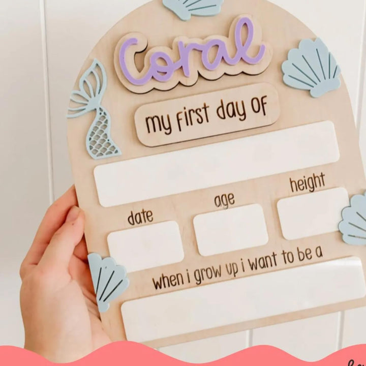 Personalized First and Last Day of School Chalkboard Sign, Custom Back to School Board for Kindergarten, Fun and Memorable, Perfect for Capturing Special Moments