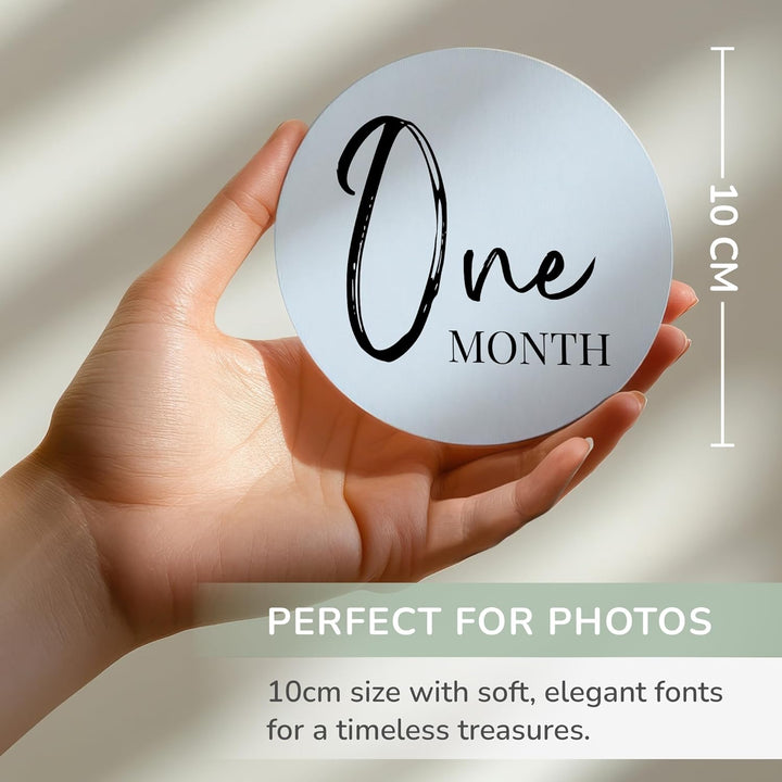 ® Baby Monthly Milestones, Monthly Milestone Signs, Baby Announcement, Baby Age Milestone Keepsakes and Photo Props