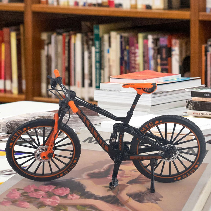 Alloy Mountain MTB Bicycle Ornament Model Bike Cake Topper Racing DH Bike Mountain Finger Bicycle Toy Mini XC Bicycle Vehicles Party Decorations Crafts for Home (Black Orange)